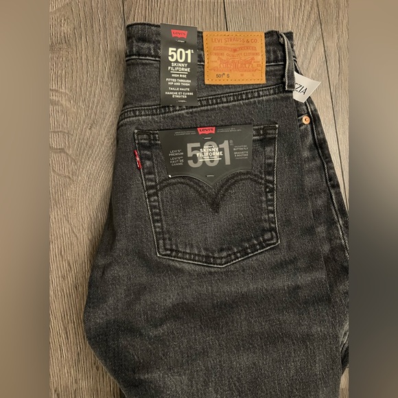 Levi’s 501 Skinny Jeans - Picture 4 of 5